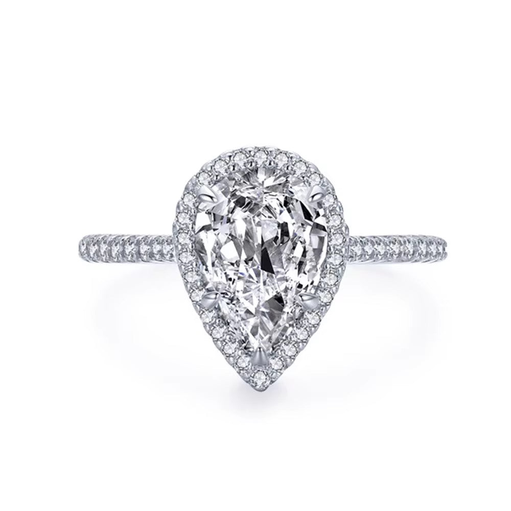 Élodie Pear Halo Ring