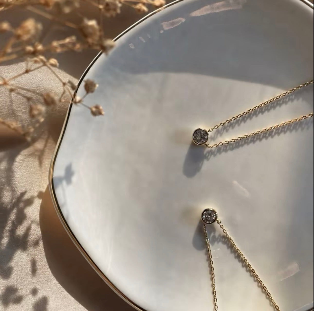 Noëlle Bezel Moissanite Necklace