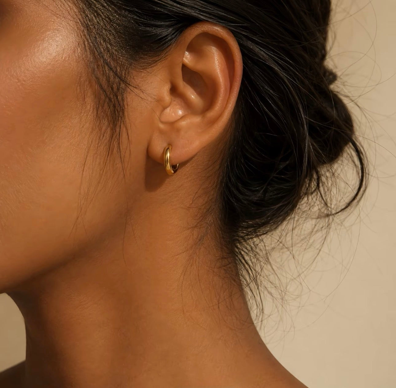 Mila Hoops