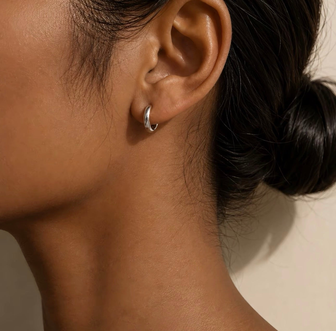 Mila Hoops